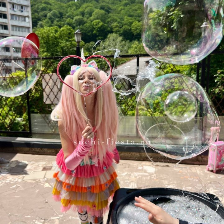 Шоу мыльных пузырей в Новом Уренгое
