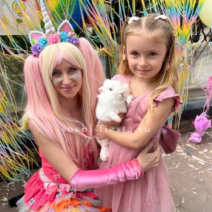 Шоу с кроликом в Новом Уренгое