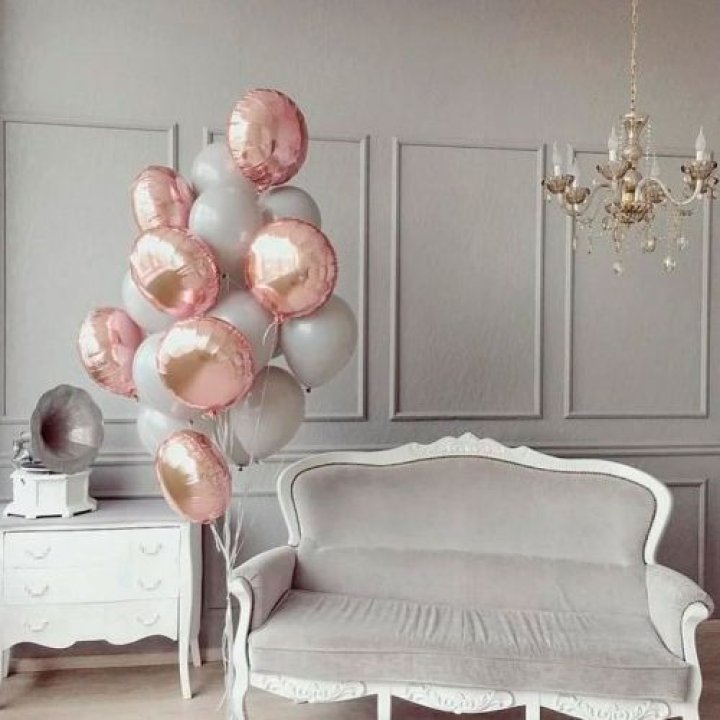 Фонтан шаров "Софт рози" в Новом Уренгое