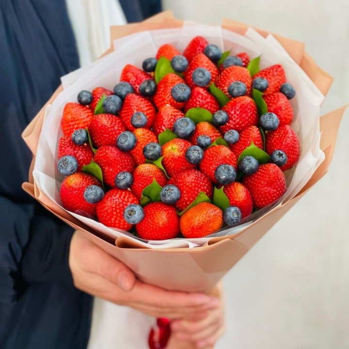 Ягодный бум №4 в Новом Уренгое