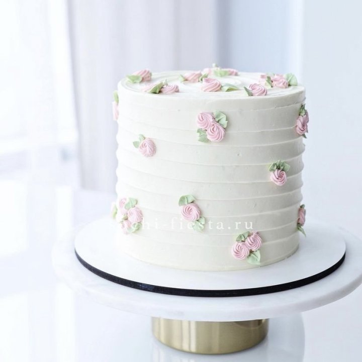 Торт "Розы в снегу" в Новом Уренгое