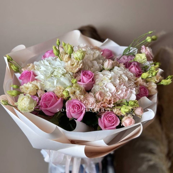 Дизайнерский букет "Каролина" в Новом Уренгое