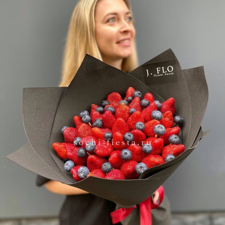 Ягодный вальс в Новом Уренгое