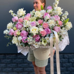 Заказать БОЛЬШИЕ БУКЕТЫ в Новом Уренгое с доставкой и по самым низким ценам