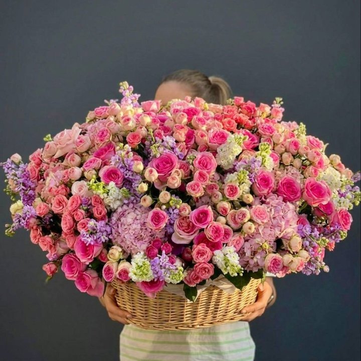 Цветочная корзина гигант №5 в Новом Уренгое