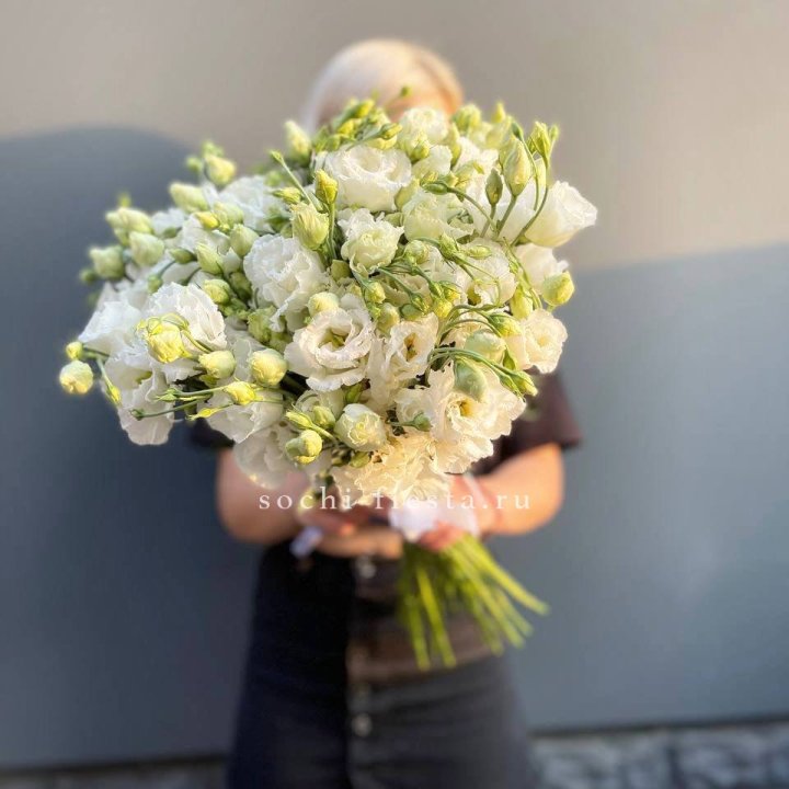 Букет эустом под ленту  в Новом Уренгое