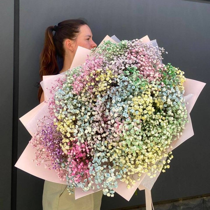 Пышный букет из гипсофил  в Новом Уренгое