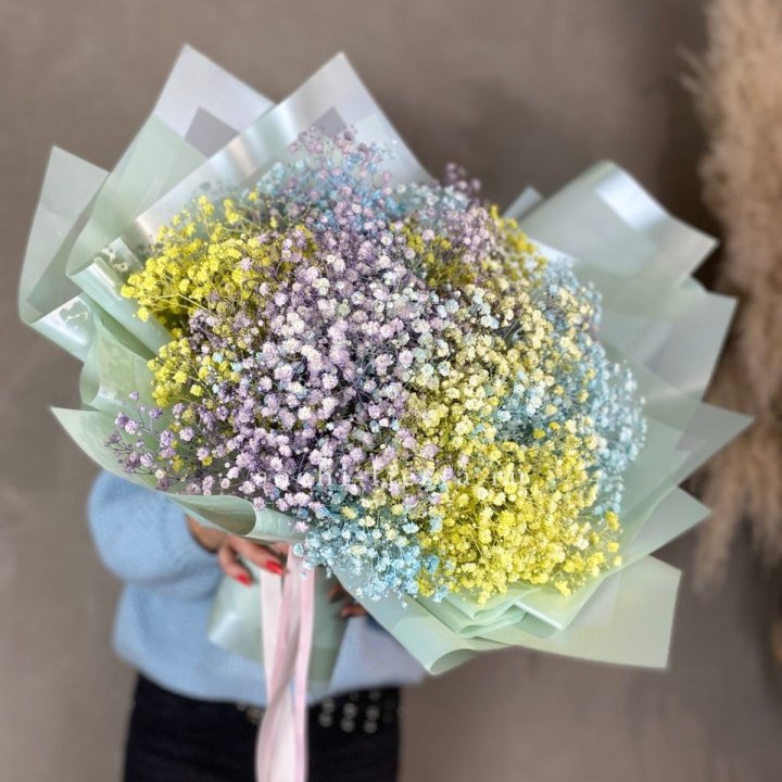 Букет радужных гипсофил в Новом Уренгое