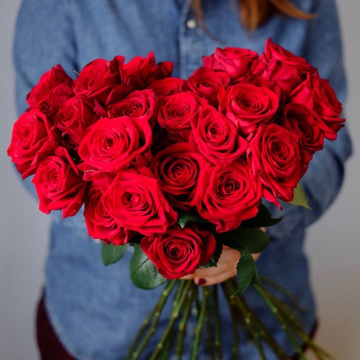 25 красных роз в Новом Уренгое