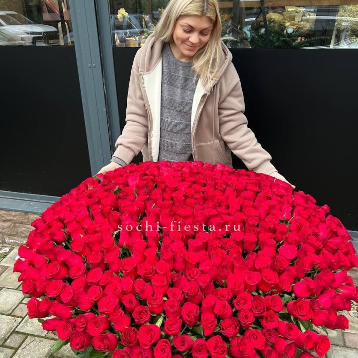 501 красная роза в корзине в Новом Уренгое