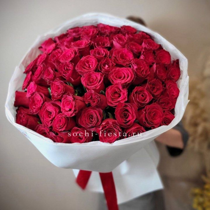 65 красных роз вайт в Новом Уренгое