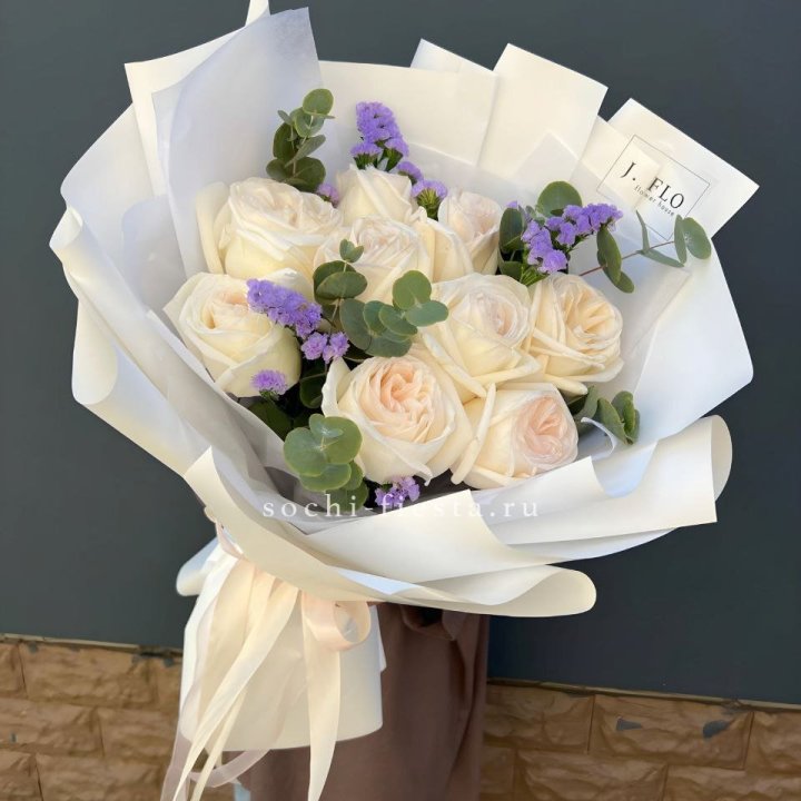 Букет из роз Вайт охара в Новом Уренгое