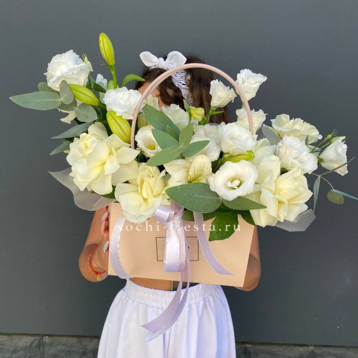 Сумочка цветов "Матина" в Новом Уренгое