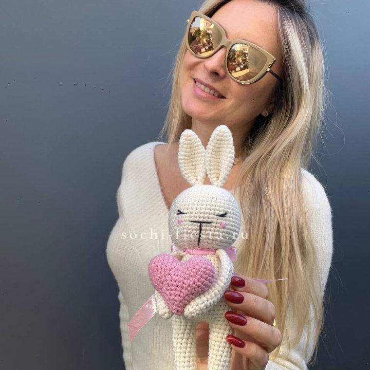 Зайка с сердцем ручной работы в Новом Уренгое